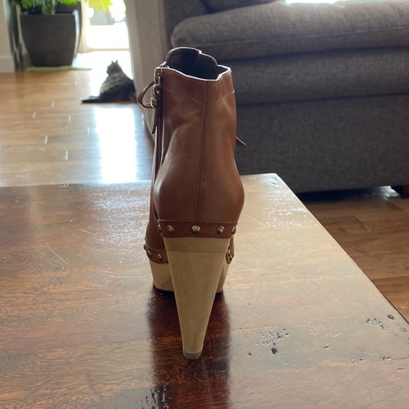 Via Spiga peep-toe booties. Size 8. Dk tan - Picture 3 of 5